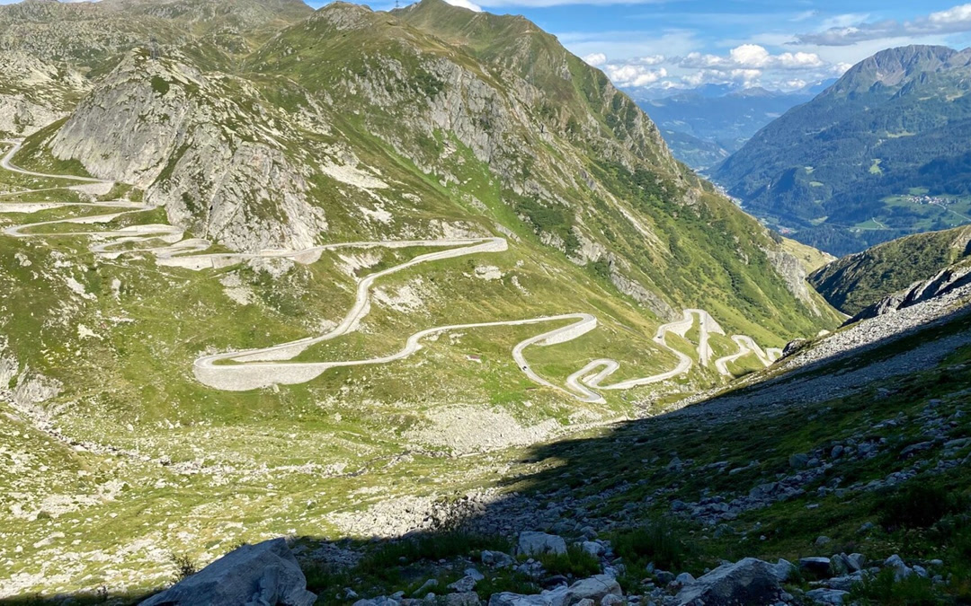 Tour 2: Furka–Nufenen–Gotthard "Starter Triple"