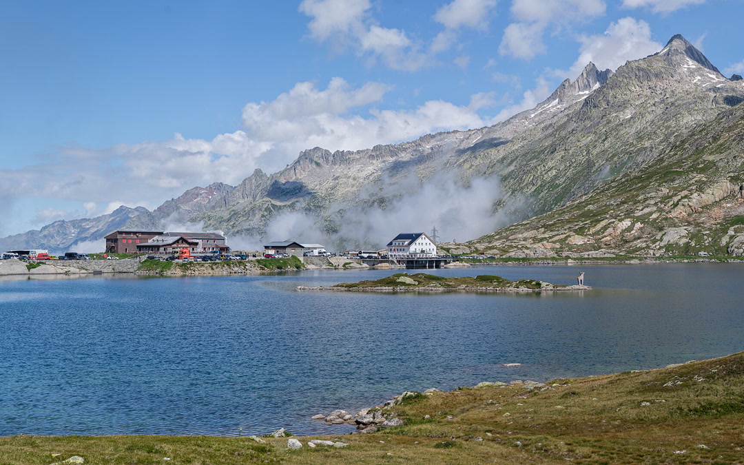 Tour 4: Susten–Grimsel–Nufenen–Gotthard "Alpine Quad"