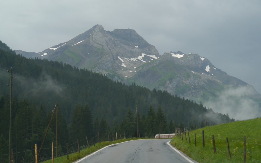 Tour 13: Col de la Croix–Pillon–Mosses